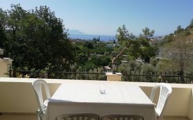 Genc Apart Tatil Evi